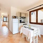 Relaxing Baia Dei Mirti B3 1 Bedroom Sleeps 3 -bilo-3 Appartement Vignola Mare