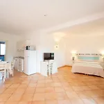 Appartement Relaxing Baia Dei Mirti B3 1 Bedroom Sleeps 3 -bilo-3
