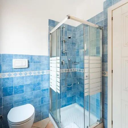 Apartment Relaxing Baia Dei Mirti B3 1 Bedroom Sleeps 3 -bilo-3 Vignola Mare