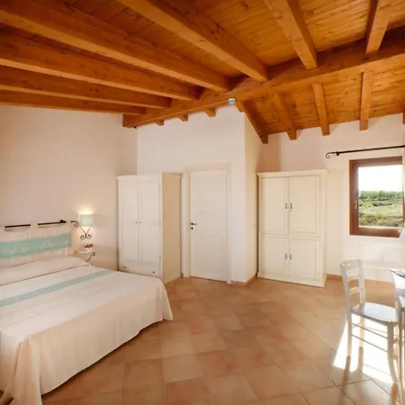 Apartment Relaxing Baia Dei Mirti B3 1 Bedroom Sleeps 3 -bilo-3 *